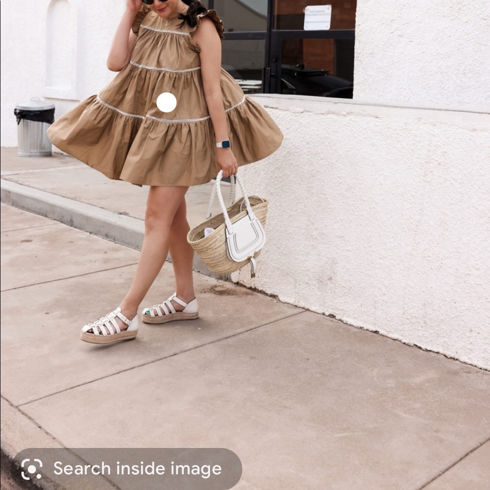 En Saison mini dress! Perfect for fall, spring, and summer